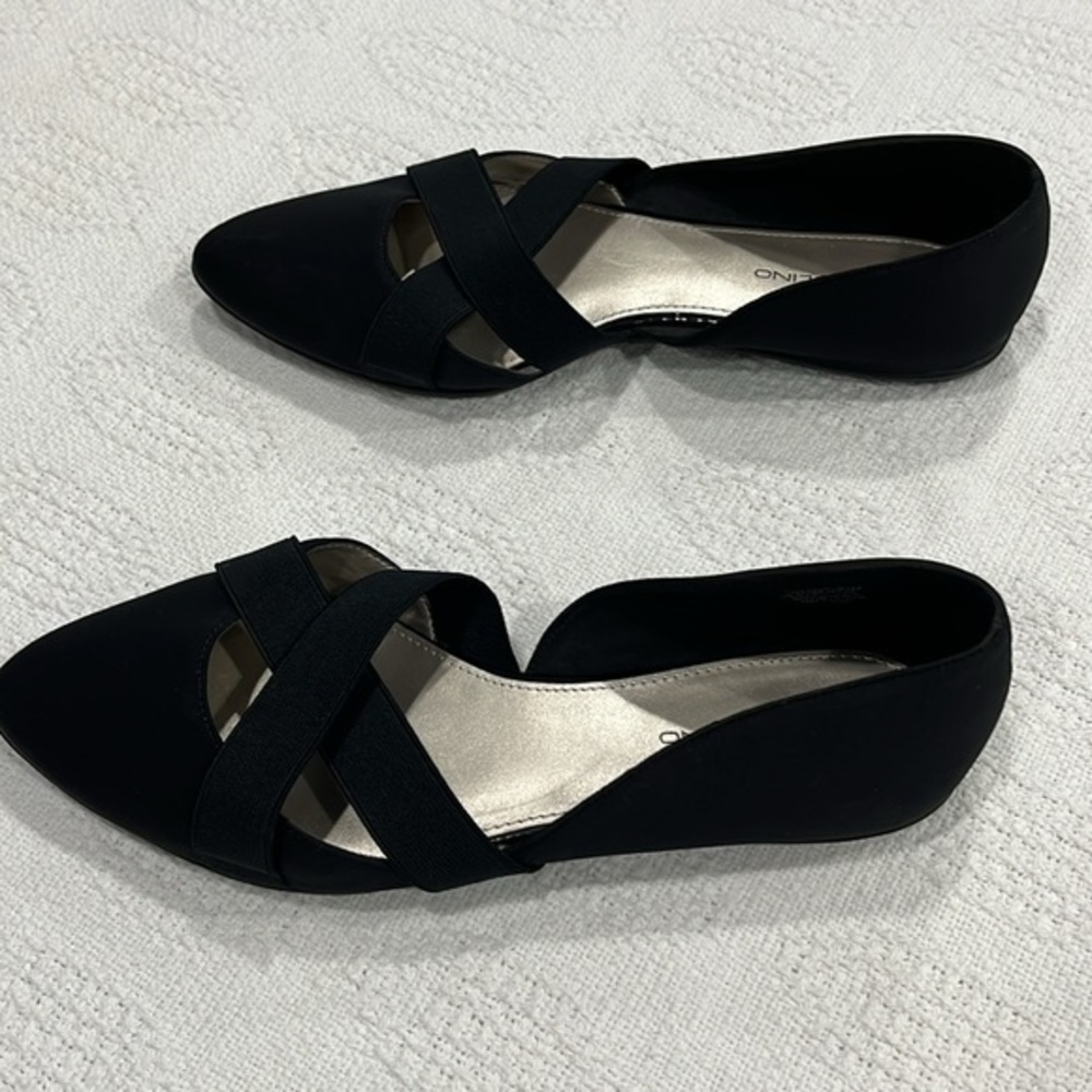 Bandolino black flats, pointed toe,‎ crisscross strap women’s 9.5 shoes 9 1/2 - Picture 4 of 9
